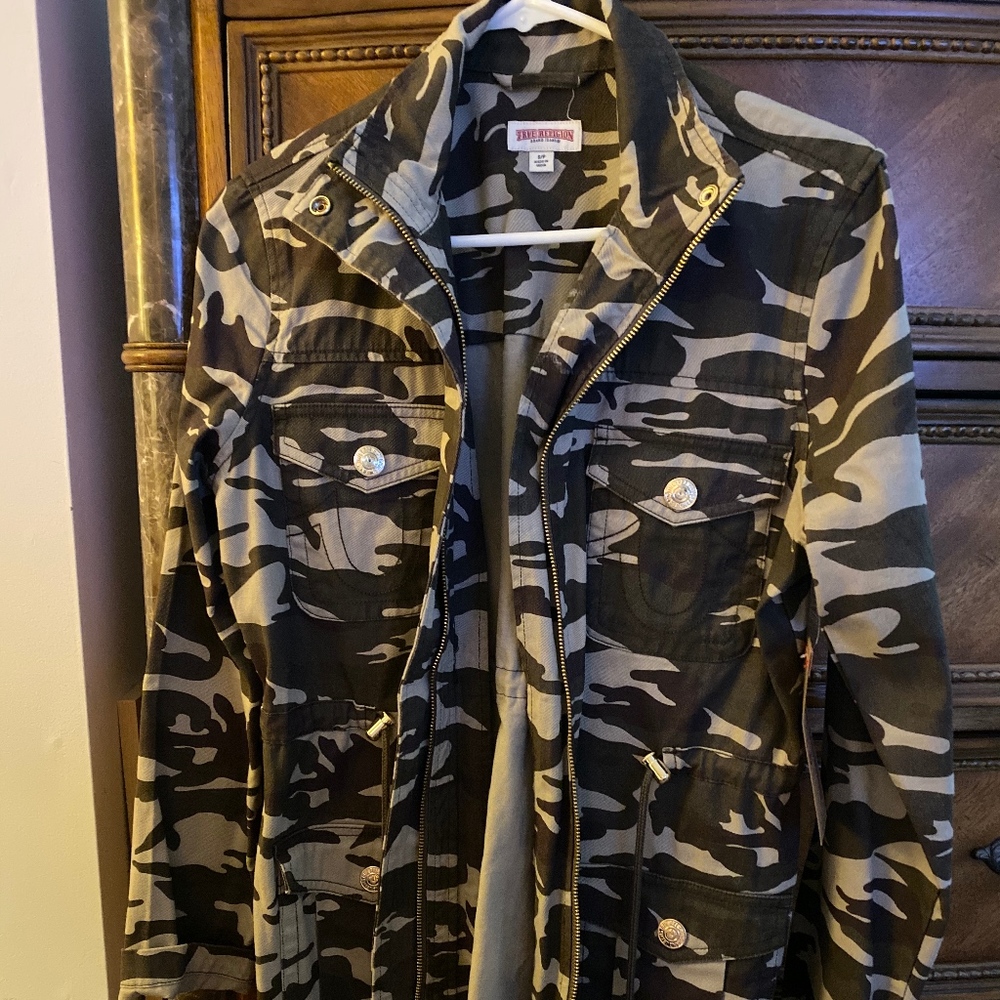 TRUE RELIGION Camo jacket